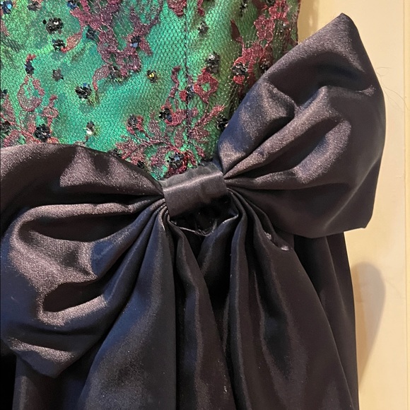 Vintage Gunne Sax by Jessica McClintock Green and Black Lace & Sequin Dress - Picture 5 of 16